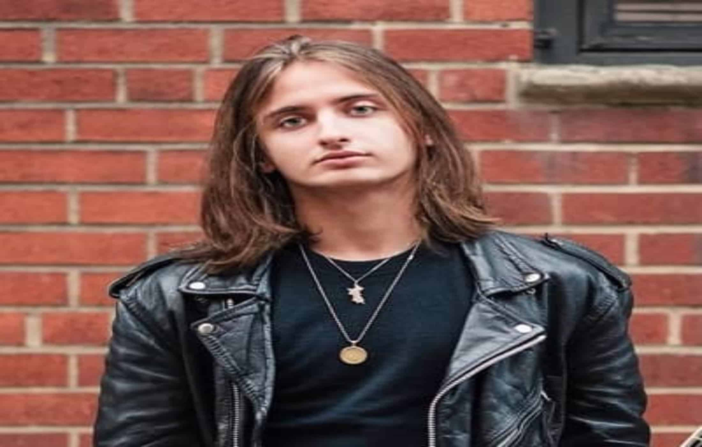 Sergio Giuseppe Ripa showcasing his guitar skills